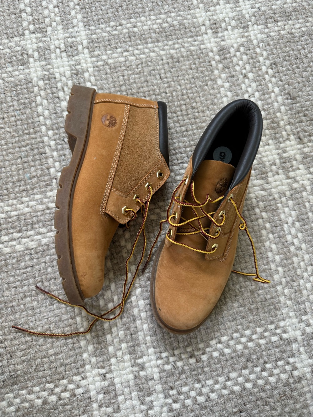Timberland classic lace up boots A2659